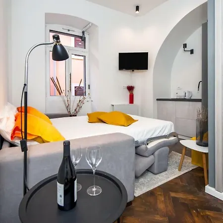 Mini Studio Mignon